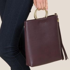 Francesca's Ava Gold Metal Ring Crossbody  Handbag